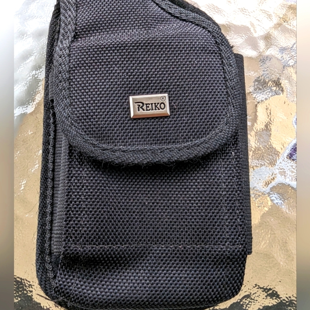 Reiko Cell Phone Case with Belt Loop - Black